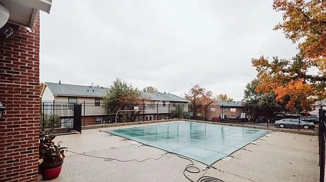3459 Sutherland Dr — Photo 10