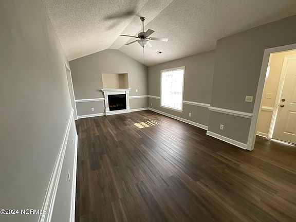 3rd image of 3624 Fescue Drive
