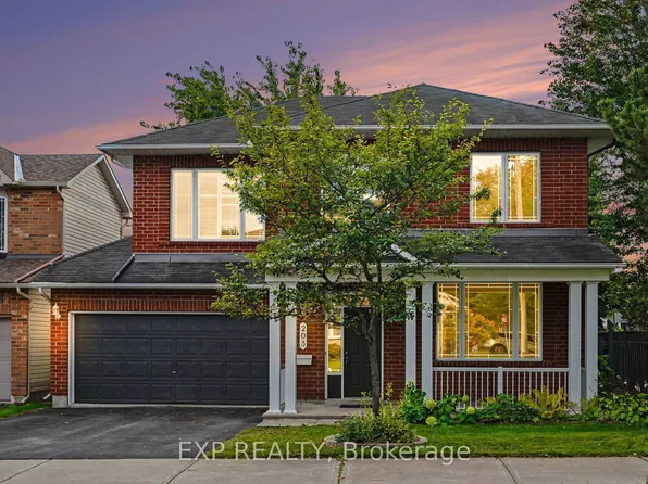 203 Harbour View St, Ottawa, ON K2G 7B2
