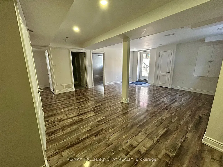 15205 Danby Rd #BASEMENT — Photo 5
