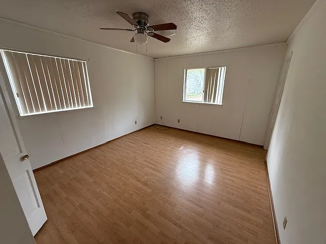 112 N Emberwood Dr — Photo 14