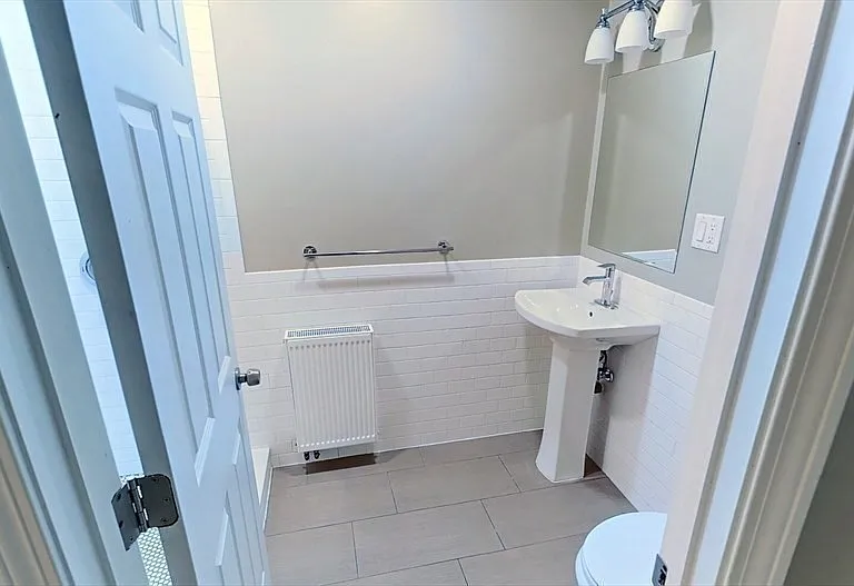 4A Weld Ave #1 — Photo 4