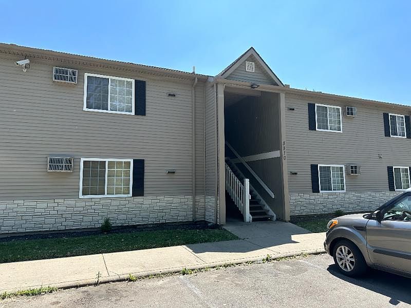 1st image of 5910 Erica Ct #112