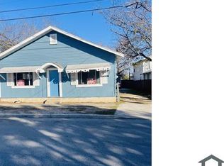 2210 N Calaveras, San Antonio, TX 78201