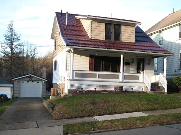 16 Wayne St, Oil City, PA 16301