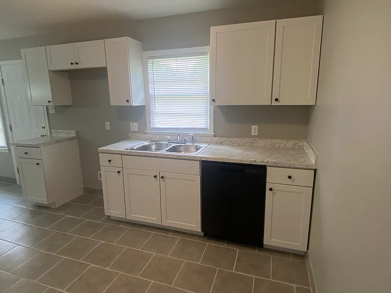 4301 Fredericks Ave — Photo 11