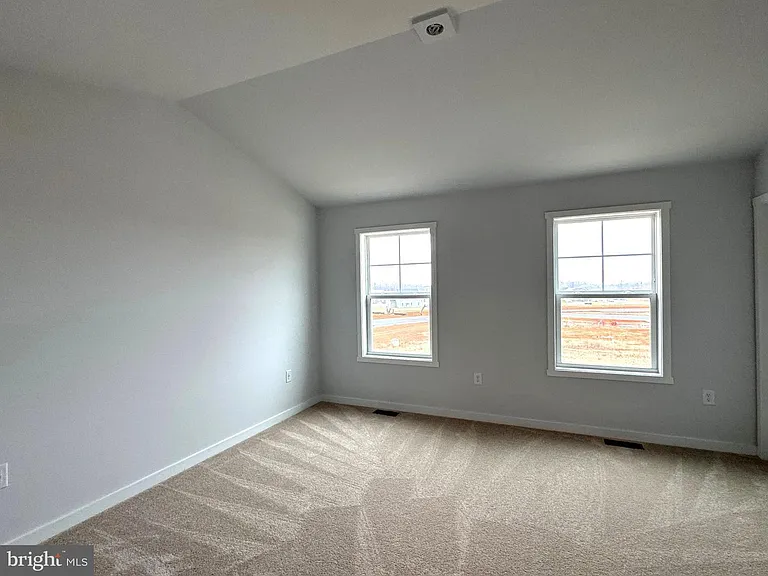 148 Olga Dr — Photo 38