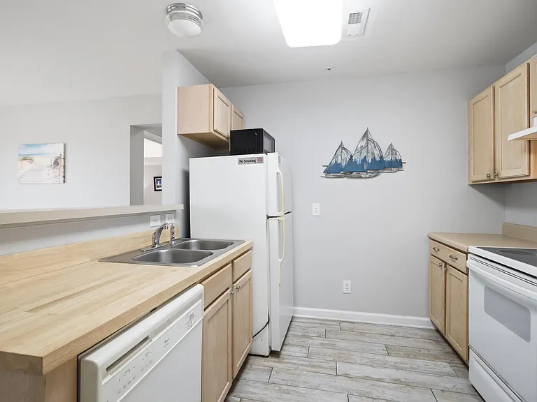 2262 Folly Rd #1A — Photo 7