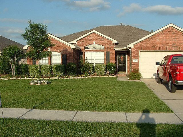 2414 Deerfield Lane 