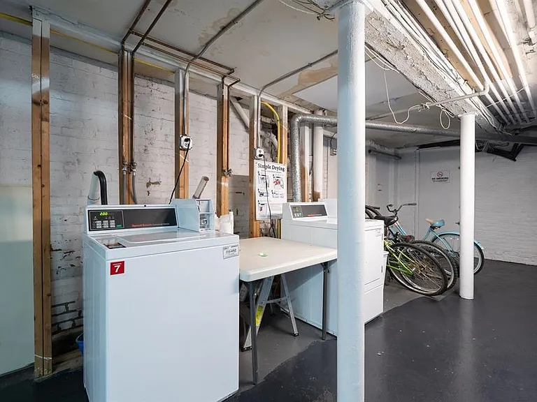 1026 Washington St #5R — Photo 15
