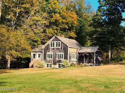 221 Rich Road, Shushan, NY, 12873