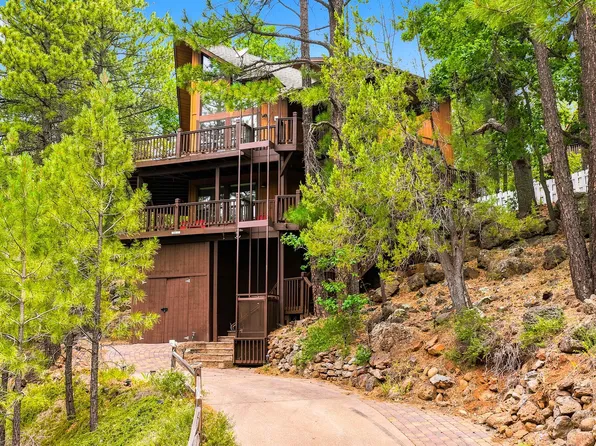 1070 E LAKE MEADOW Circle, Munds Park, AZ 86017