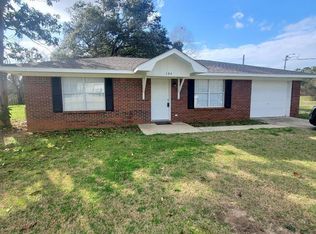 184 Saint Mary Rd, Cottonwood, AL 36320
