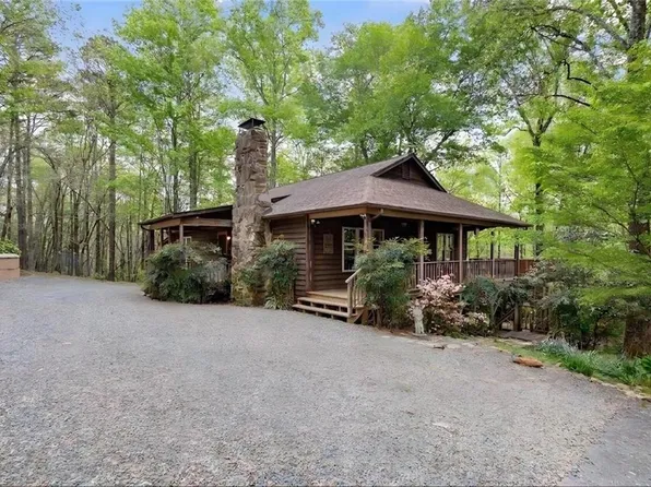 227 Baldwin Dr, Lowgap, NC 27024