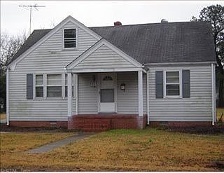 5th image of 2625 Barclay Ave