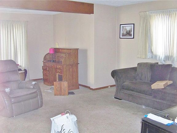 5th image of 2908 Niagara Ave