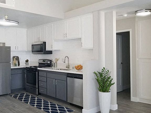 2nd image of 22900 Oak Ridge Dr #81