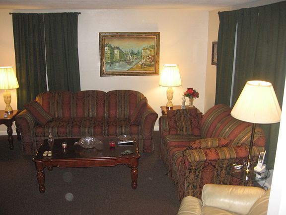 3rd image of 6 Ledge Hill St #B