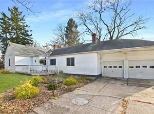 2161 W Sprague Rd, Broadview Heights, OH 44147