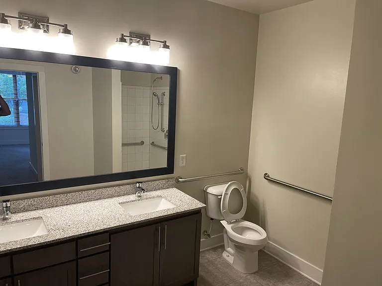 The Kirkwood Apartments at Edgewood — Photo 115