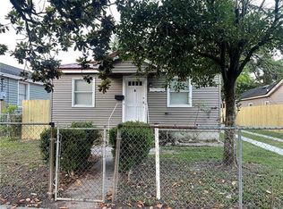 1228 Southlawn Blvd, New Orleans, LA 70114