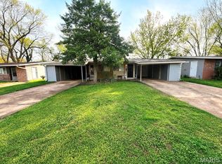 830 Loyola Dr, Florissant, MO