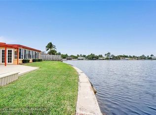 4210 NE 16th Ter, Oakland Park, FL 33334