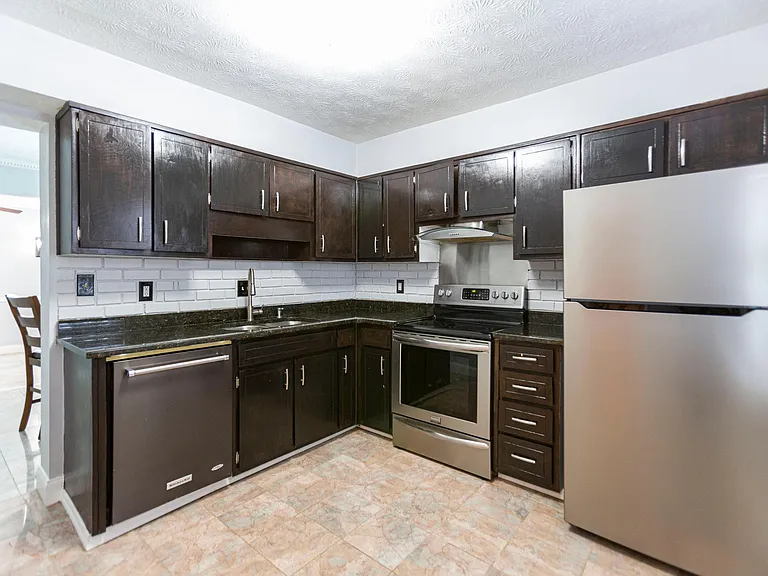 2446 Lehaven Dr — Photo 6