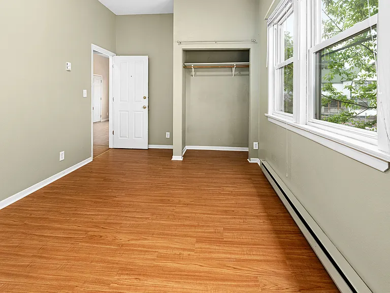 315 N 14th Ave E #1 — Photo 7