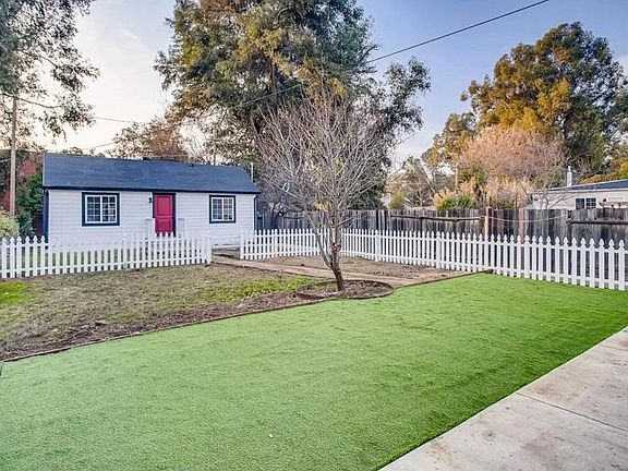 5th image of 3434 1/2 San Carlos Way