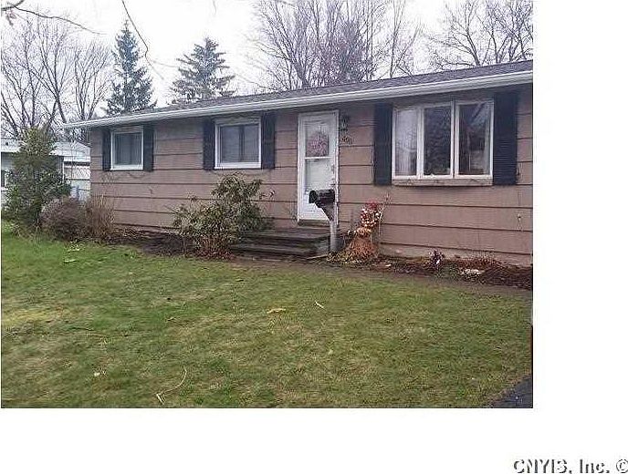 1st image of 400 Sunflower Dr