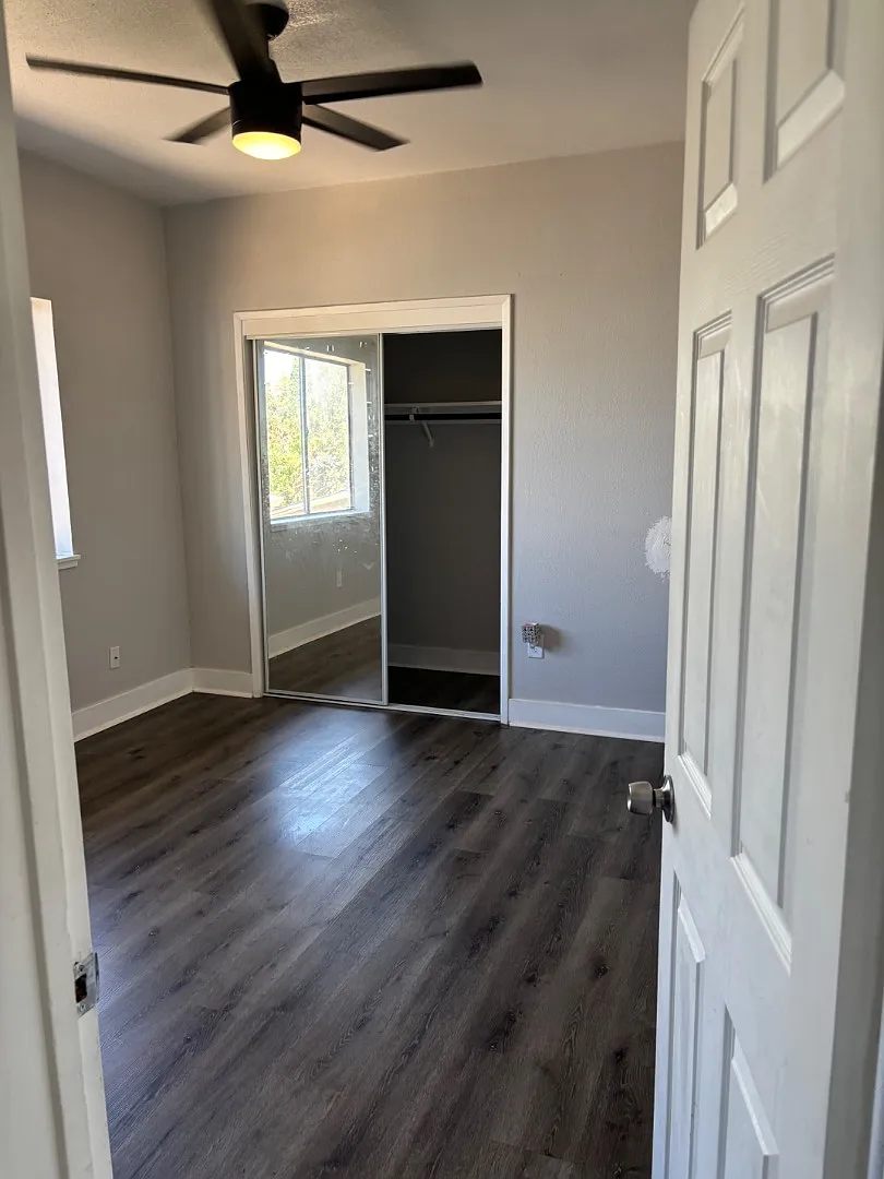 614 B St — Photo 1