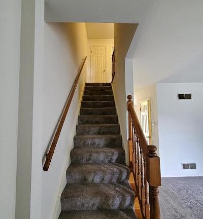 5th image of 620 Park Ridge Dr