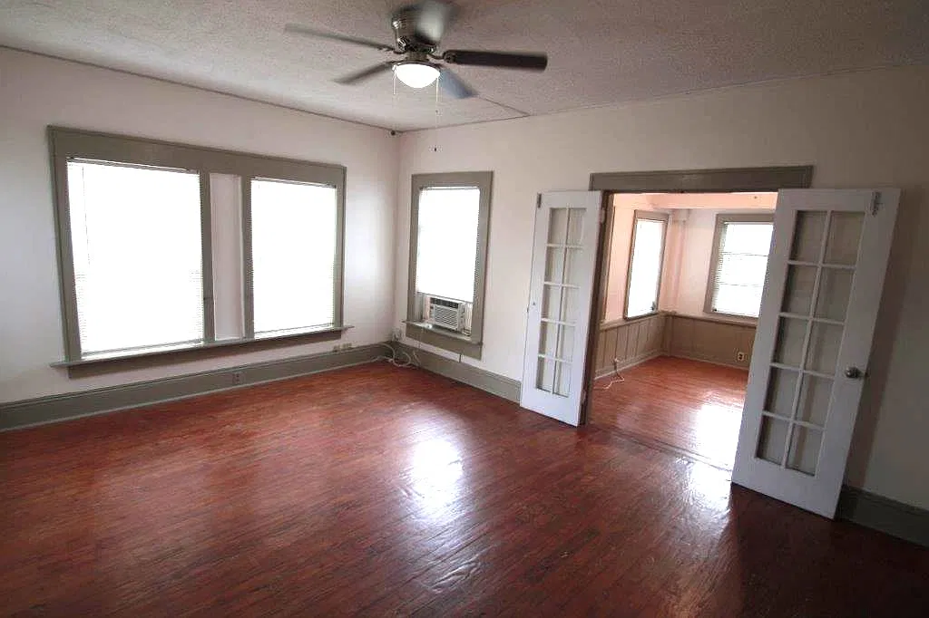 1 bed, 500 sqft, $1,300 — Photo 2