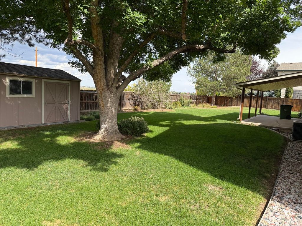 3361 Honey Locust Dr
