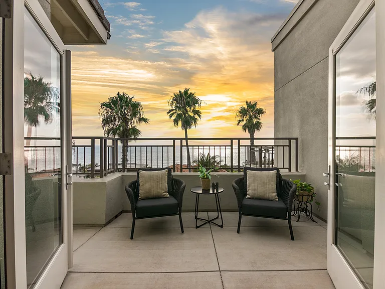 5430 La Jolla Blvd #C302 — Photo 17