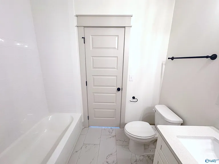 634 Town Madison Blvd — Photo 33