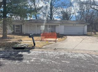 11902 Rosevalley Ln, Saint Louis, MO 63138