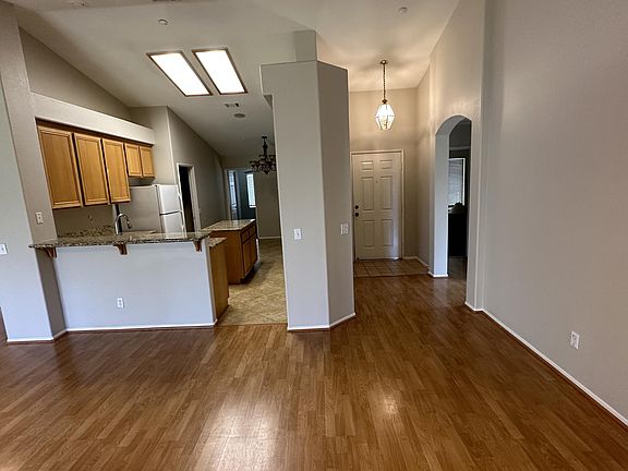 2nd image of 15417 Sharon Ave