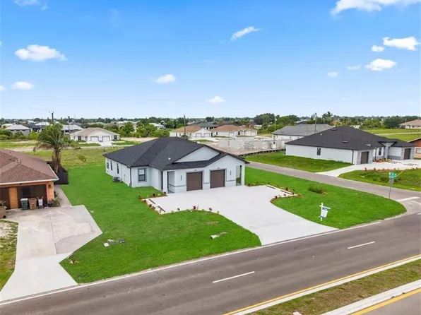 1024/1026 Diplomat PKWY E, CAPE CORAL, FL 33909