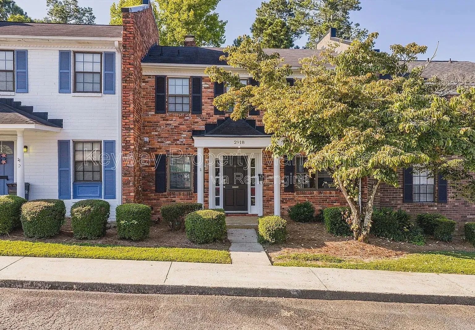 3 bed, 2.5 bath, 1676 sqft, $1,985 — Photo 1