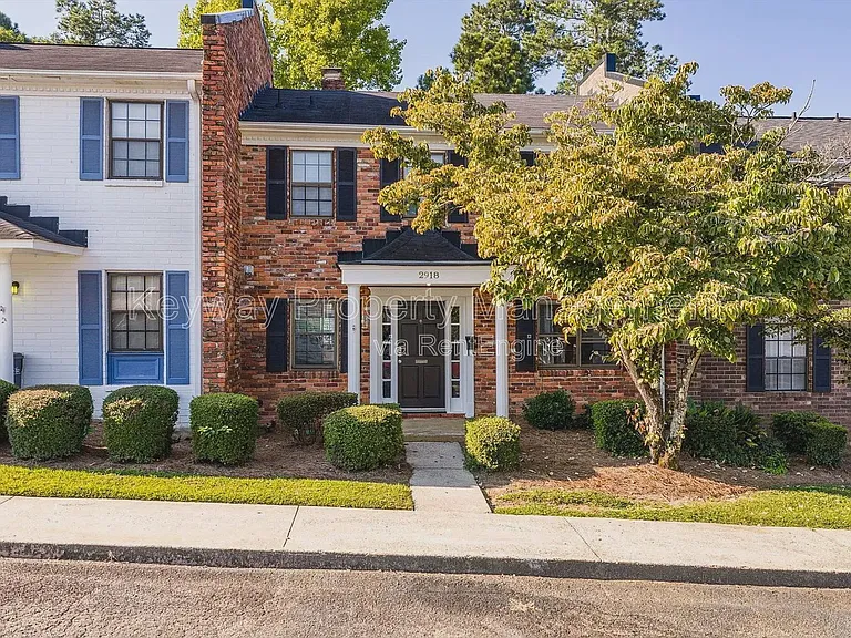 2918 Arrowhead Dr — Photo 1