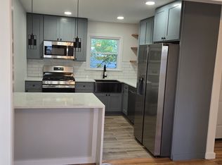 25 Tremont Ter FLOOR 2, Irvington, NJ 07111