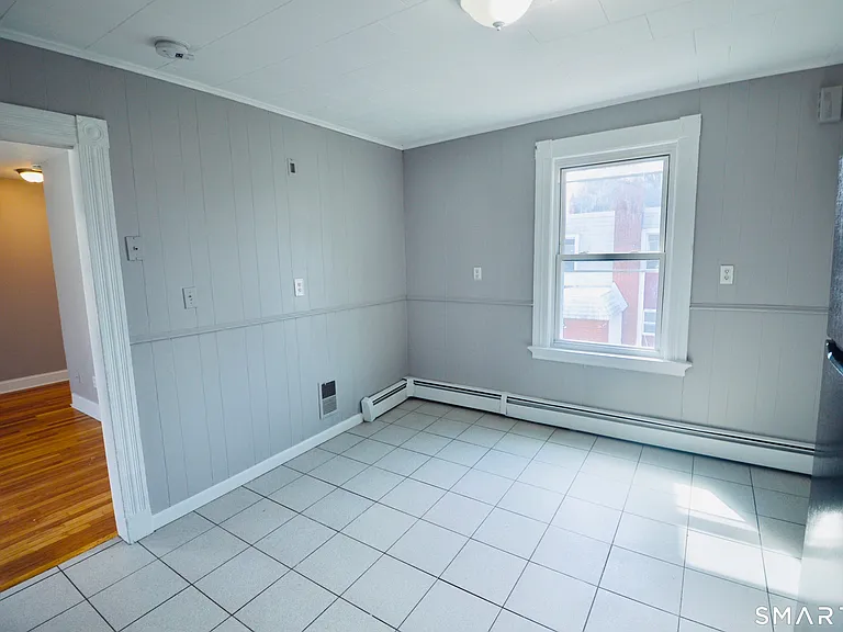 203 Main St #2 — Photo 8