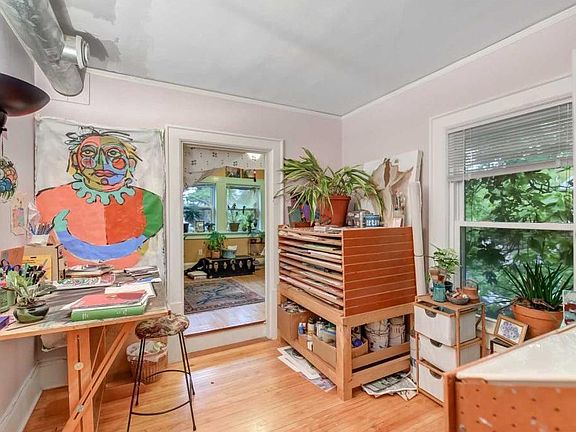 Bedroom 2 includes 2 rooms.