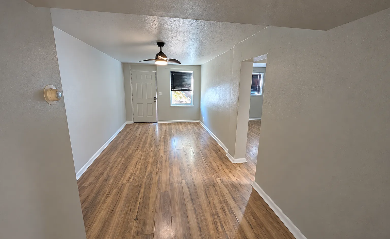 1350 Kingston St — Photo 3
