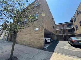 81 70th St APT 7, Guttenberg, NJ 07093