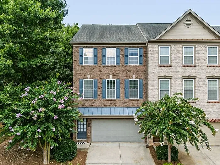 5756 Pine Oak Dr NW — Photo 1