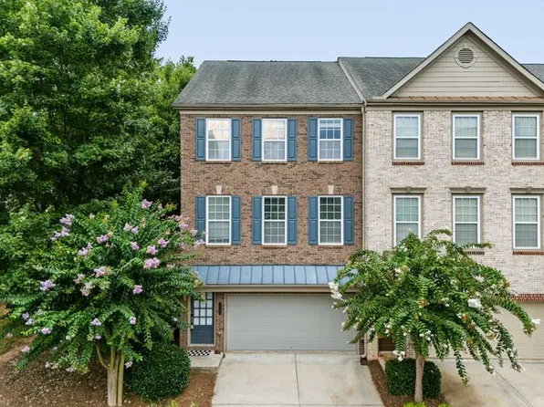 5716 Pine Oak Dr NW, Peachtree Corners, GA 30092