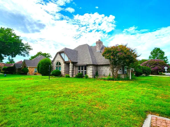 3000 Broken Bow St, Denton, TX 76209